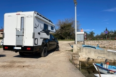 02 - Overlander 240X
